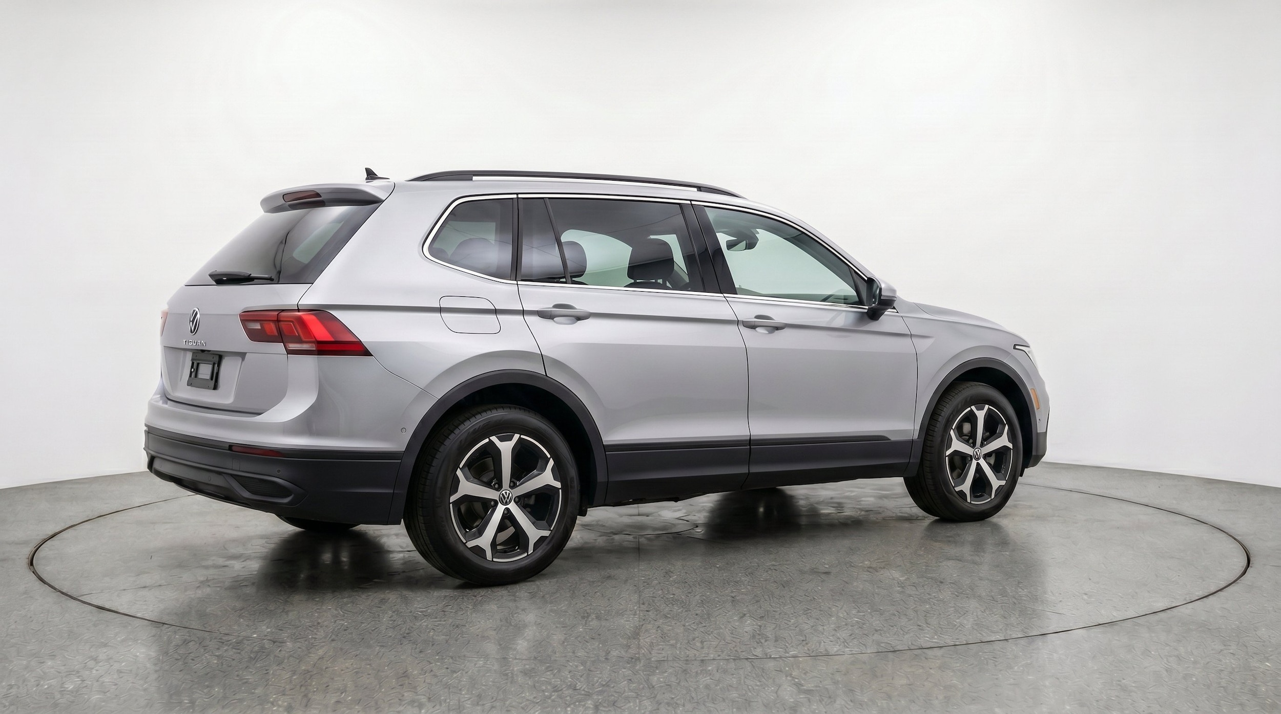 Thumbnail: 2026 Volkswagen Tiguan - 9