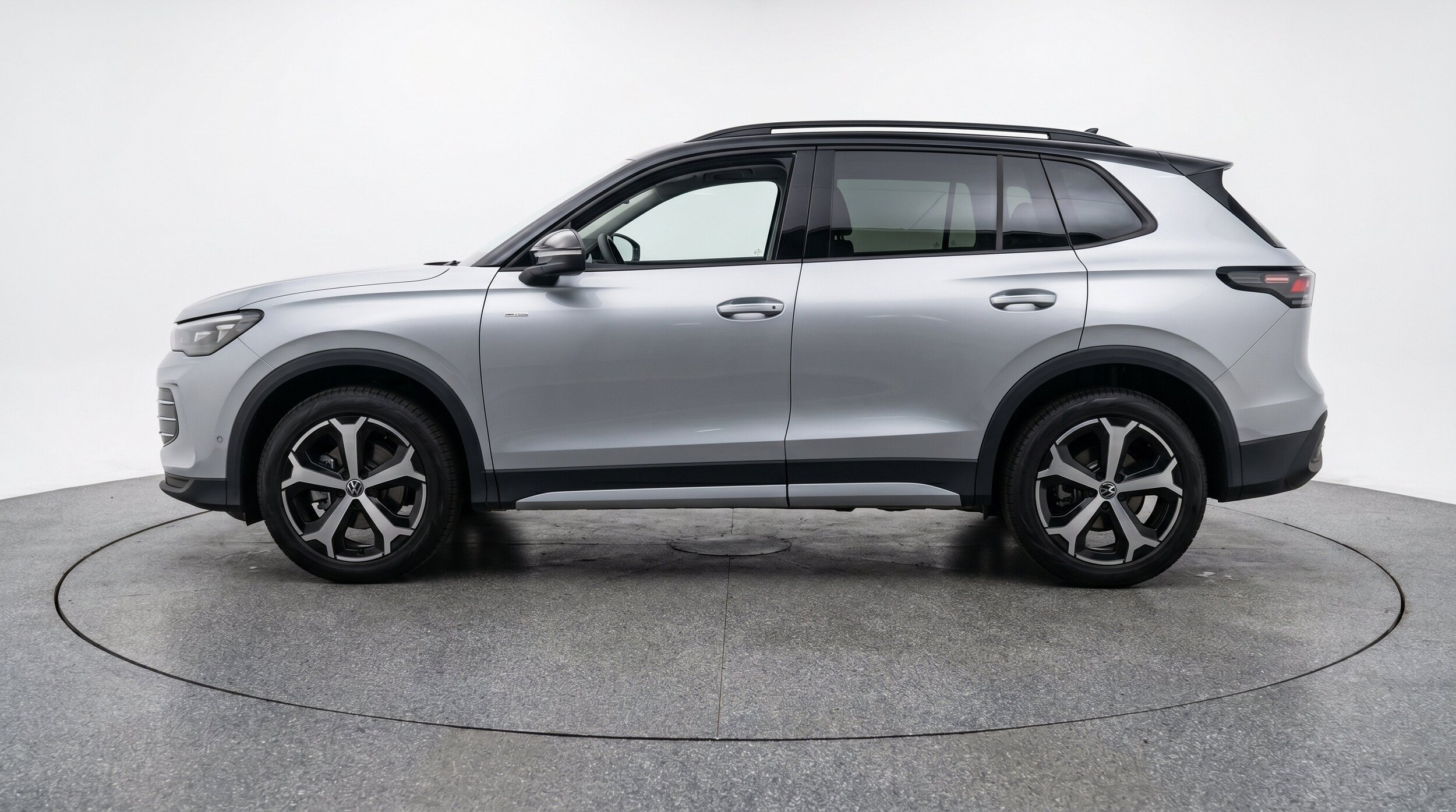 Thumbnail: 2026 Volkswagen Tiguan - 5