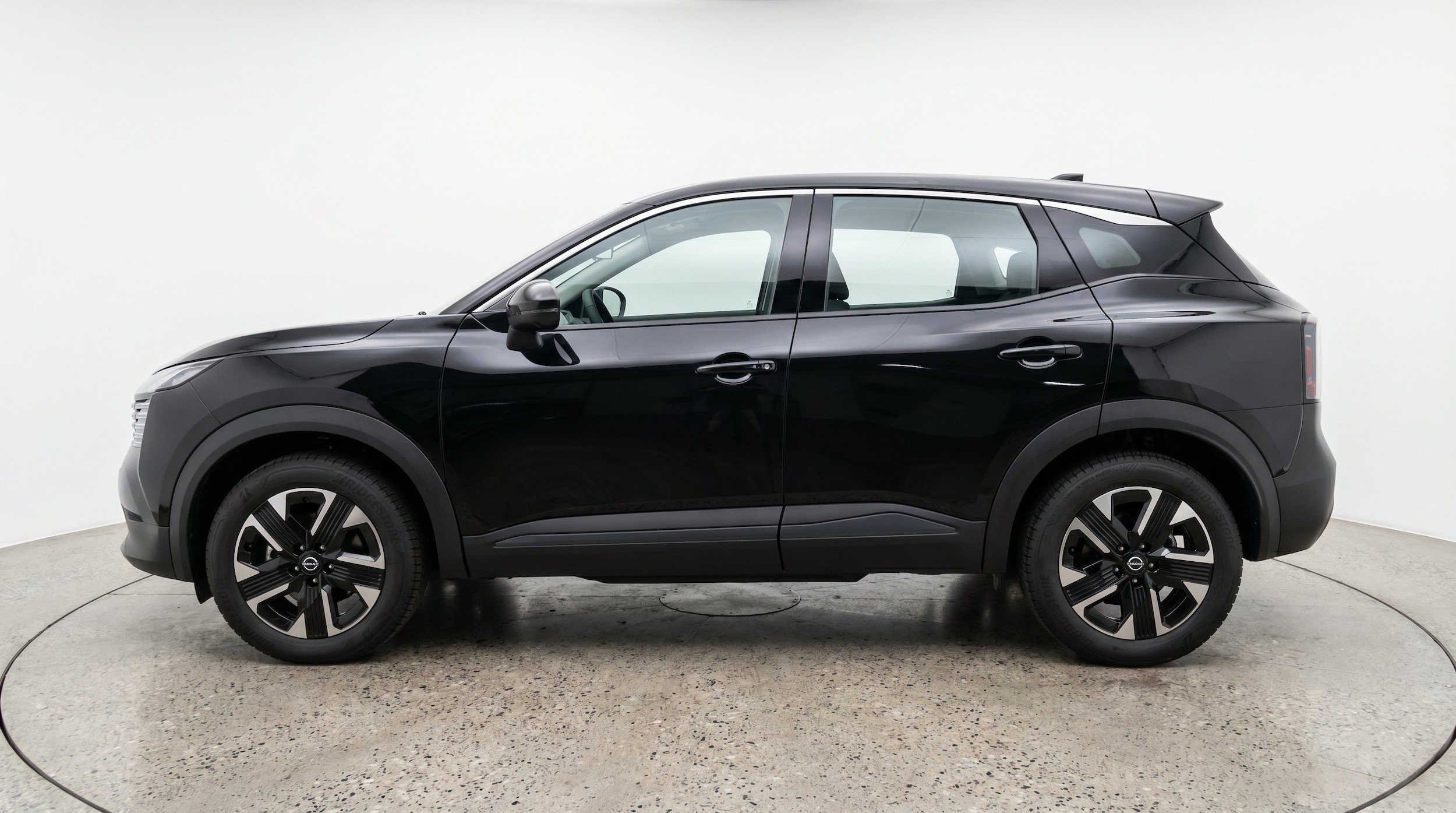 Thumbnail: 2026 Nissan Kicks - 5