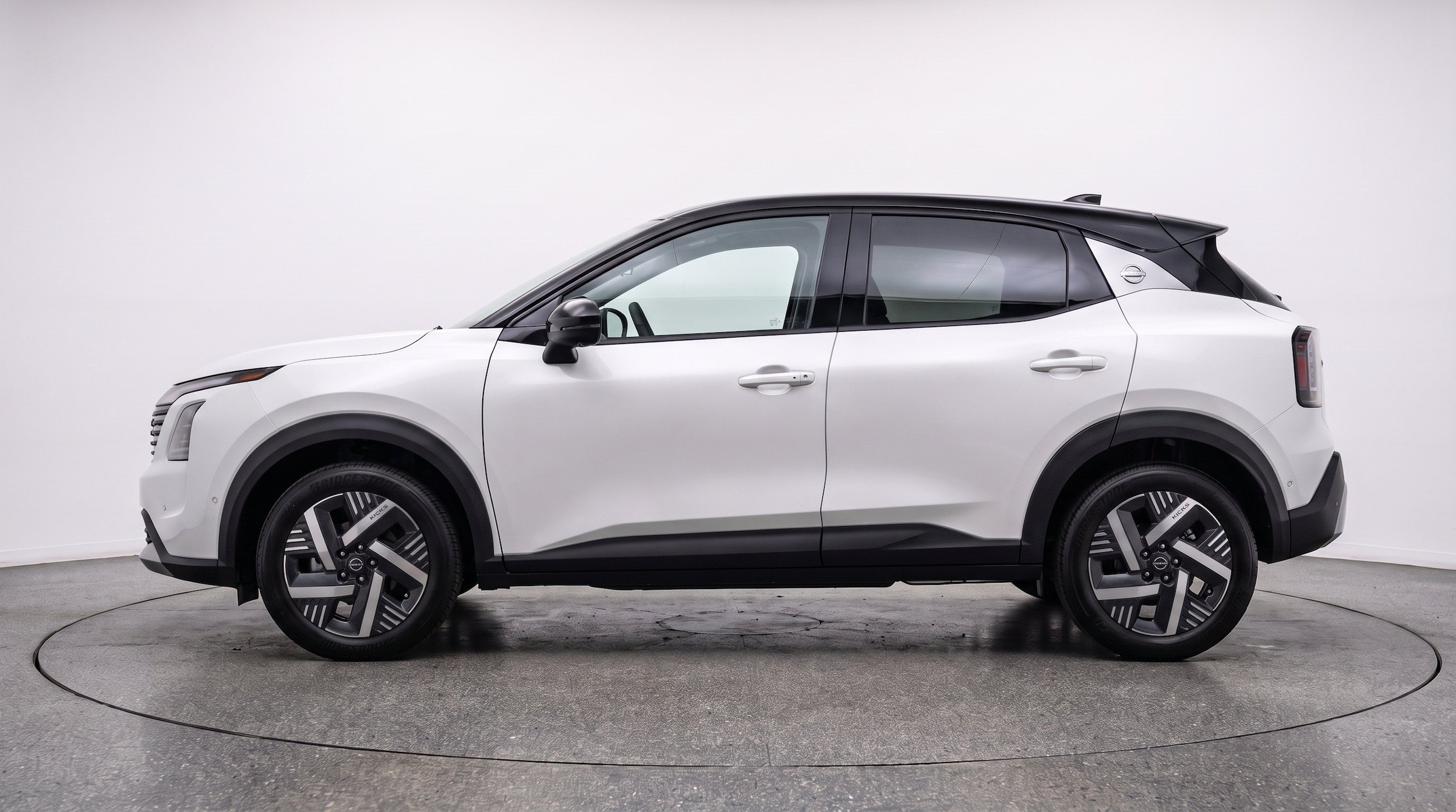 Thumbnail: 2026 Nissan Kicks - 5