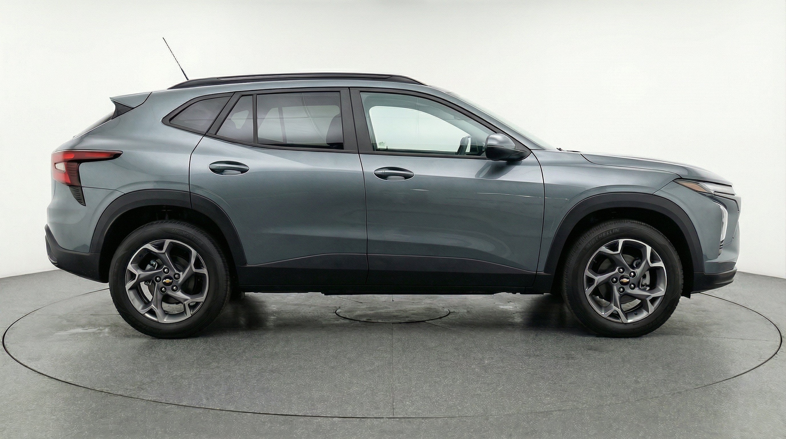 Thumbnail: 2025 Chevrolet Trax - 11
