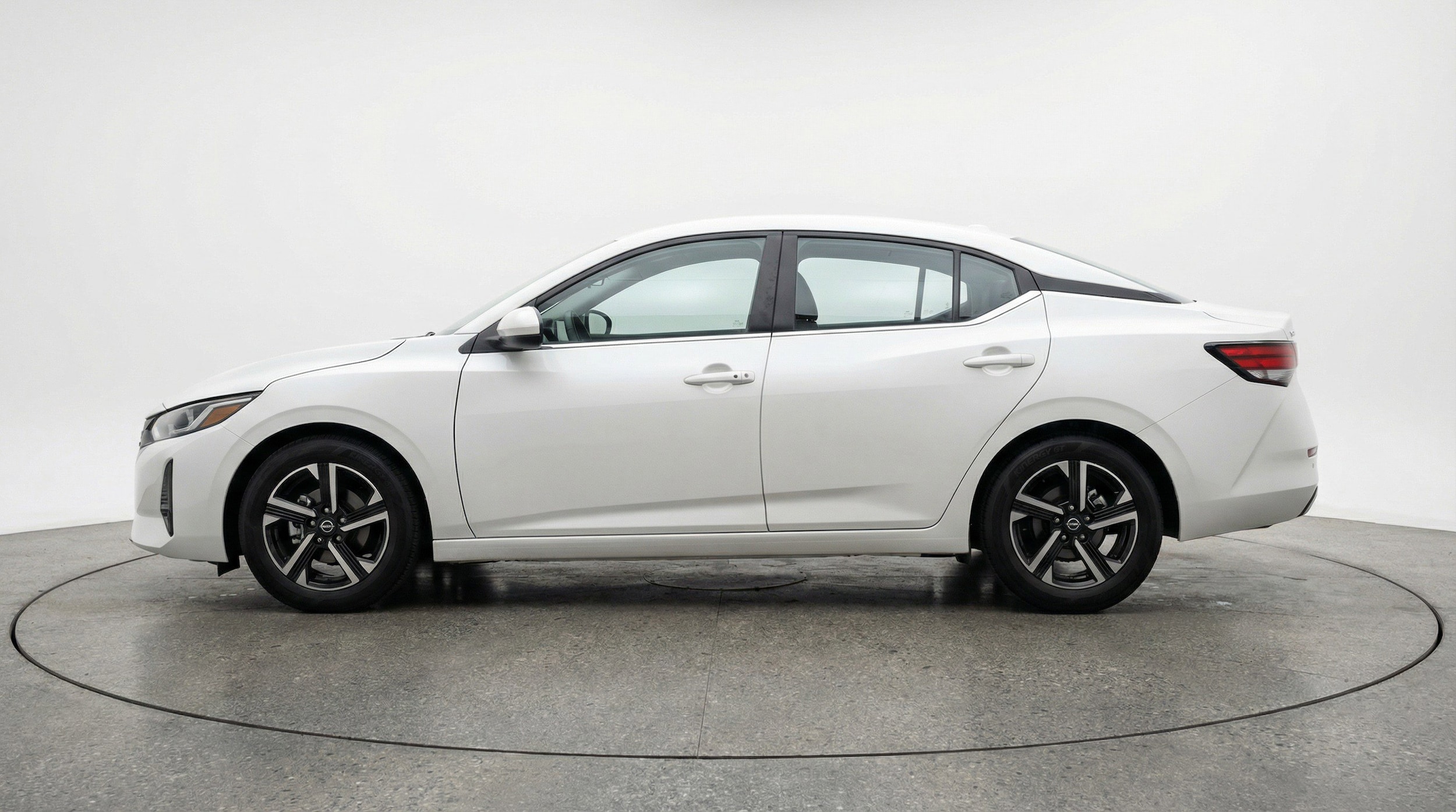 Thumbnail: 2025 Nissan Sentra - 5