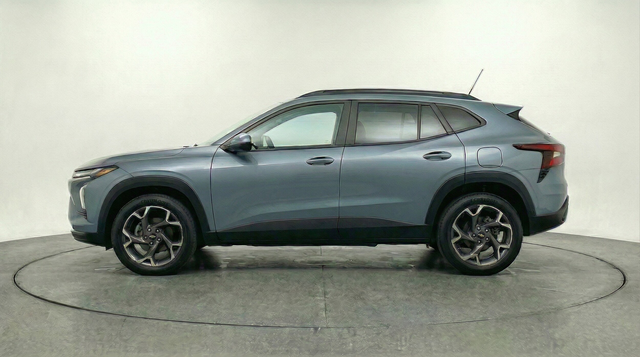 Thumbnail: 2025 Chevrolet Trax - 5