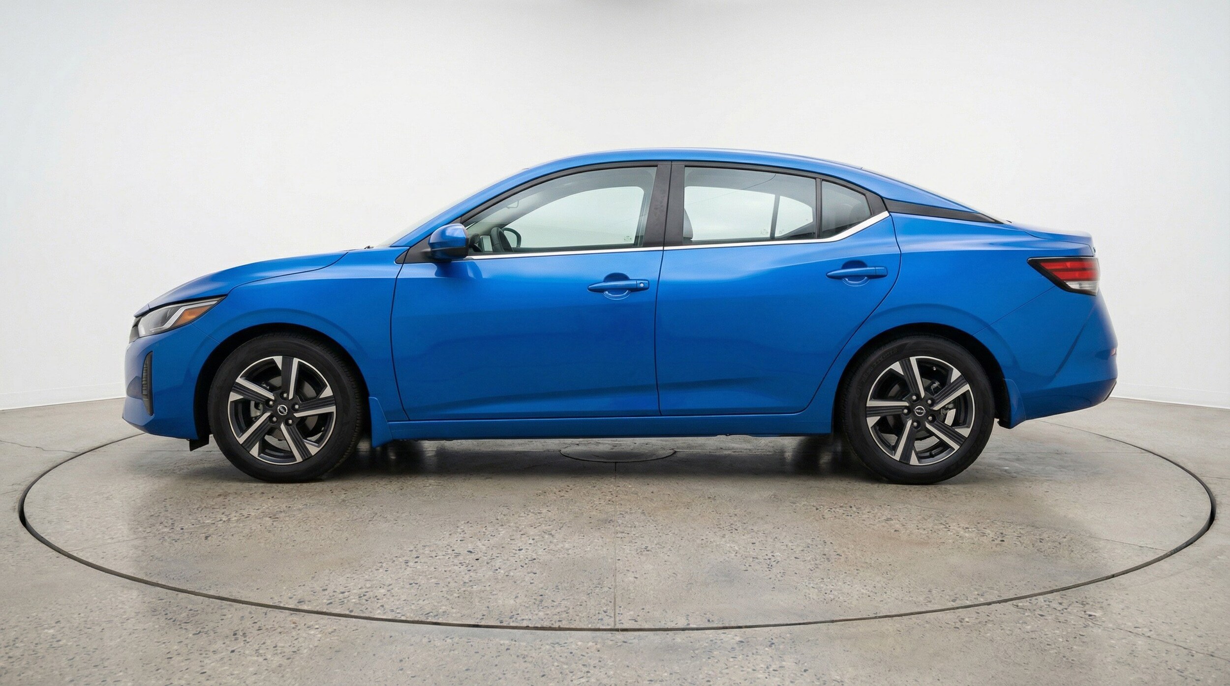 Thumbnail: 2025 Nissan Sentra - 5