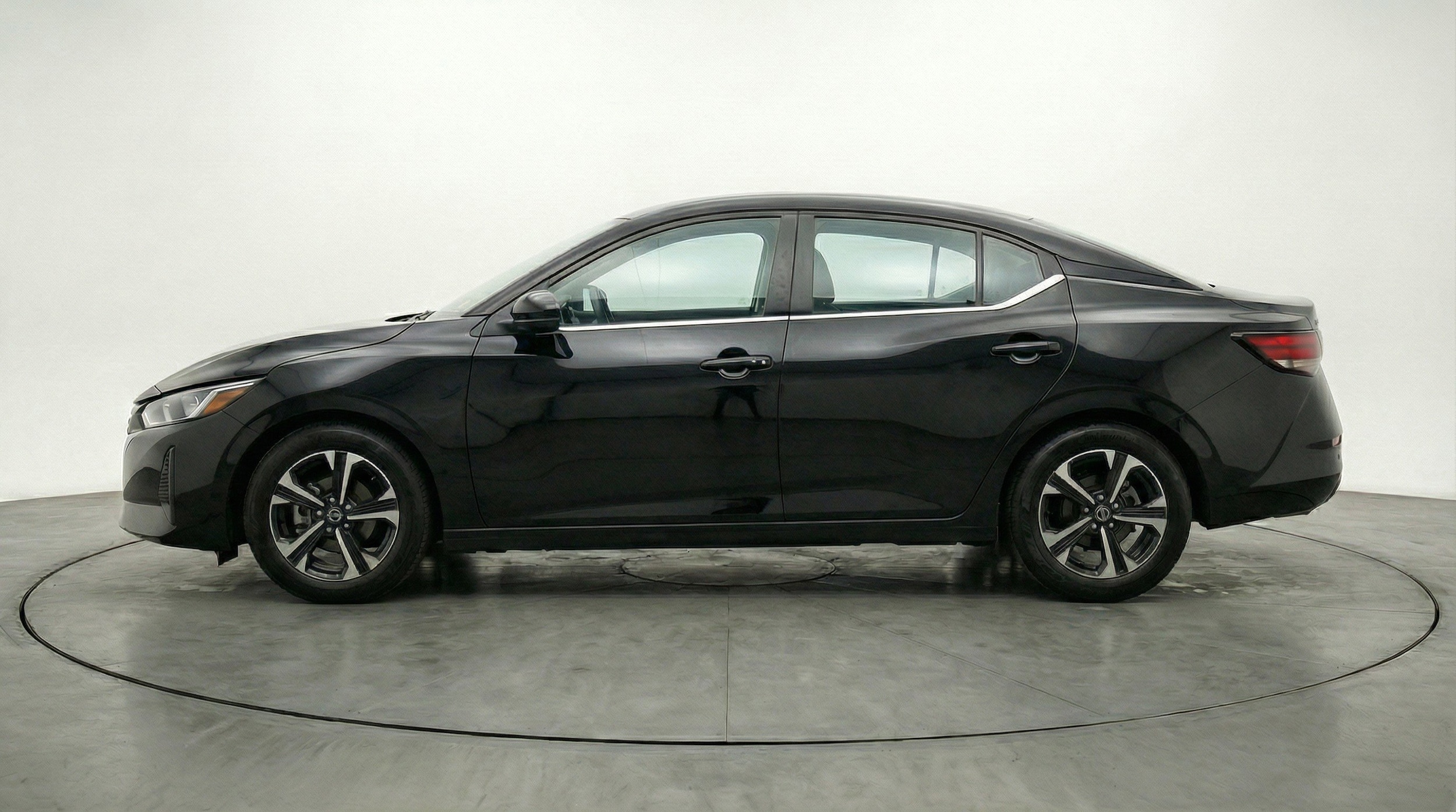 Thumbnail: 2025 Nissan Sentra - 5