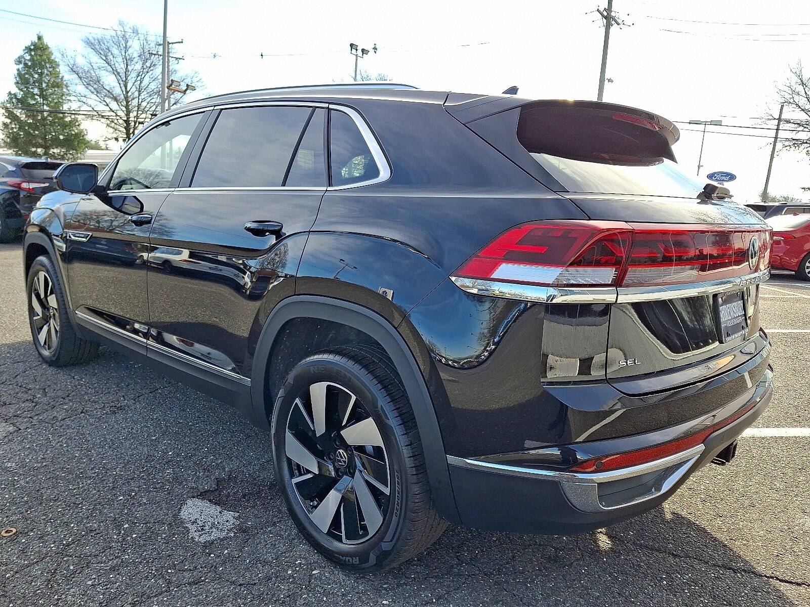 2026 Volkswagen Atlas Cross Sport SEL photo 2