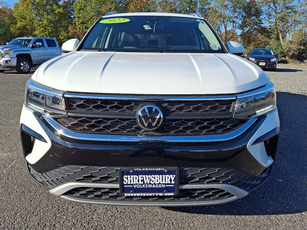 Used 2022 Volkswagen Taos 1.5T SE 4MOTION SUV