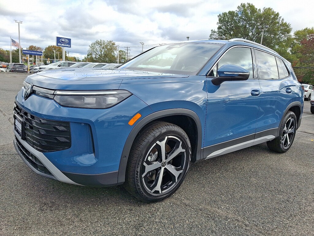 New 2026 Volkswagen Tiguan SE 2.0T SE 4MOTION