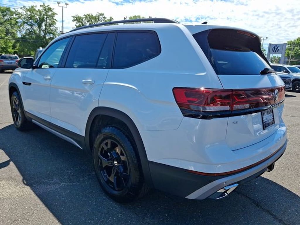 New 2026 Volkswagen Atlas 2.0T Peak Edition SUV