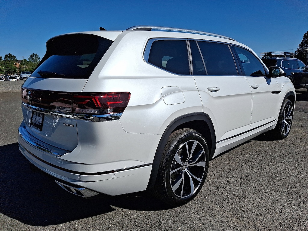 New 2026 Volkswagen Atlas 2.0T SEL Premium R-Line SUV