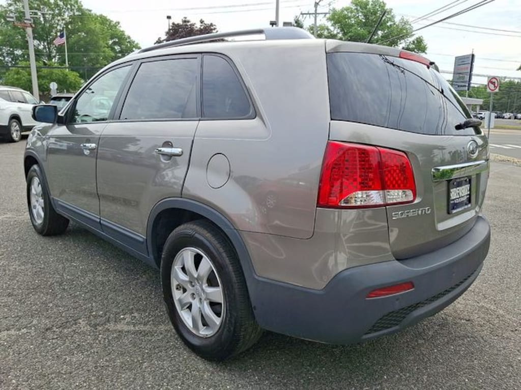Used 2011 Kia Sorento LX SUV