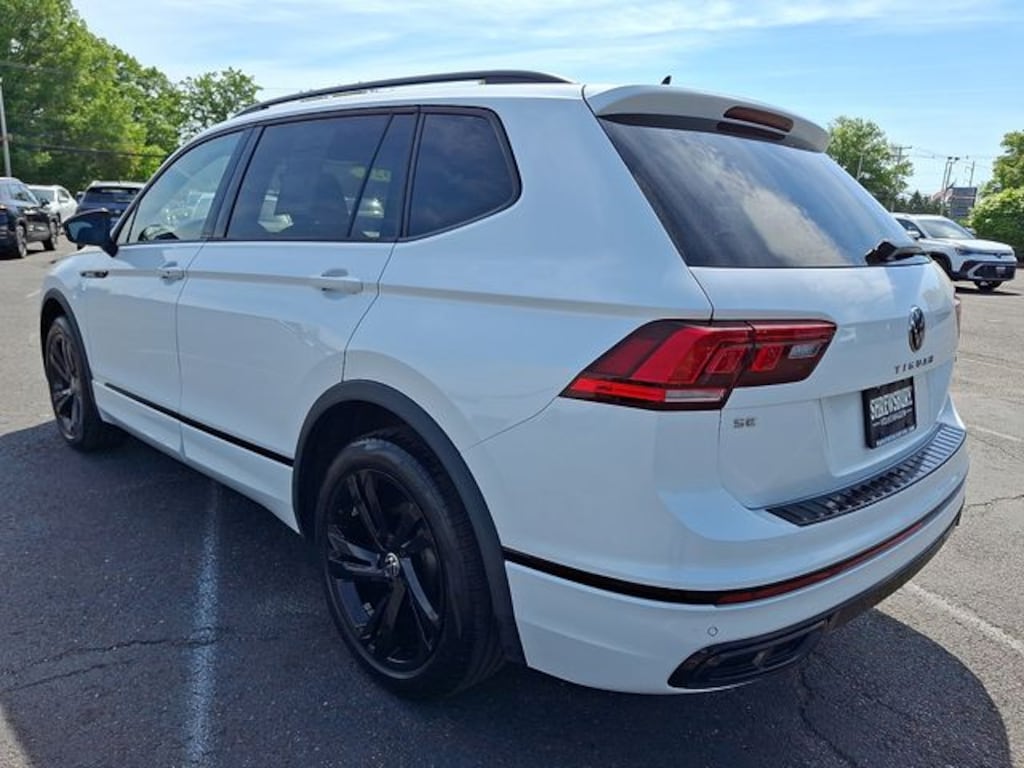 Used 2024 Volkswagen Tiguan 2.0T SE R-Line Black SUV