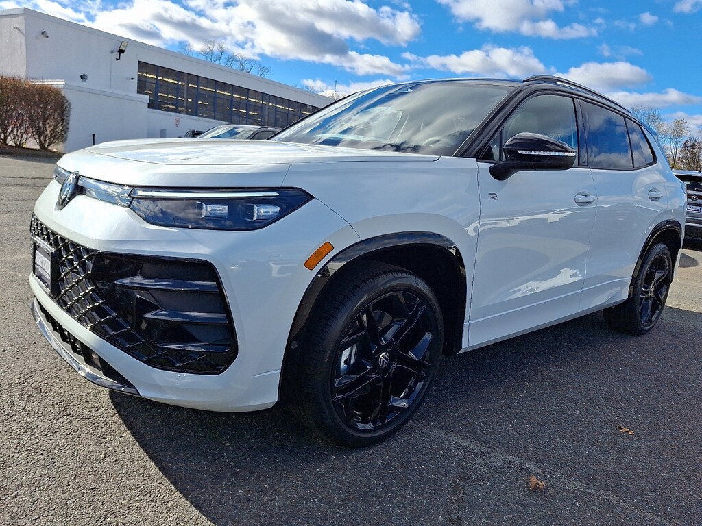 New 2026 Volkswagen Tiguan 2.0T SE R-Line Black SUV