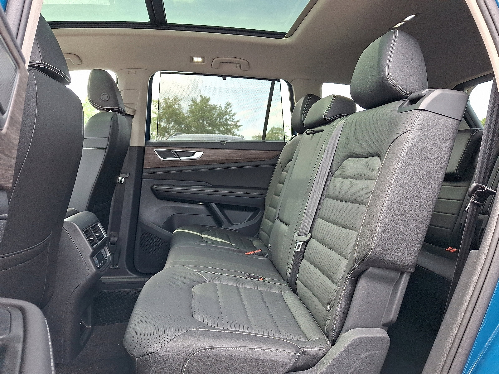 2026 Volkswagen Atlas SEL - Photo 6