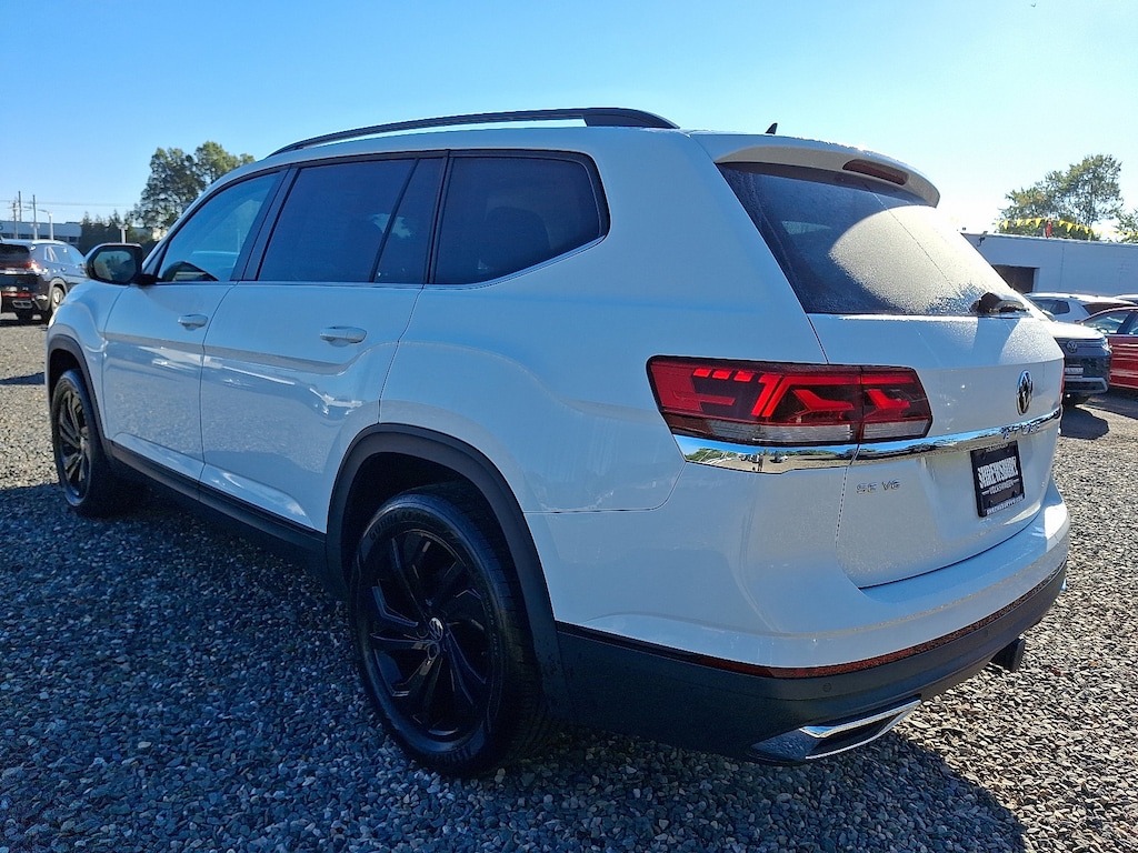 Used 2022 Volkswagen Atlas 3.6L V6 SE w/Technology SUV