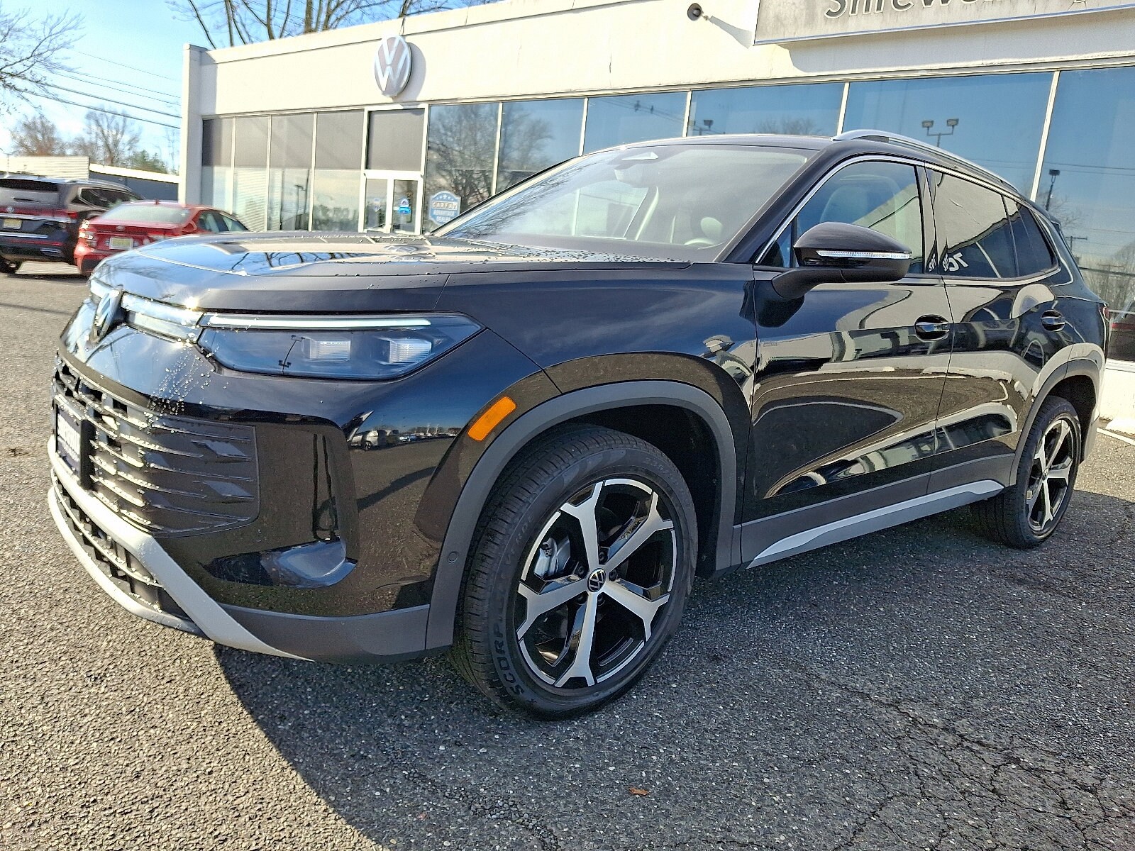 2026 Volkswagen Tiguan SE photo 2