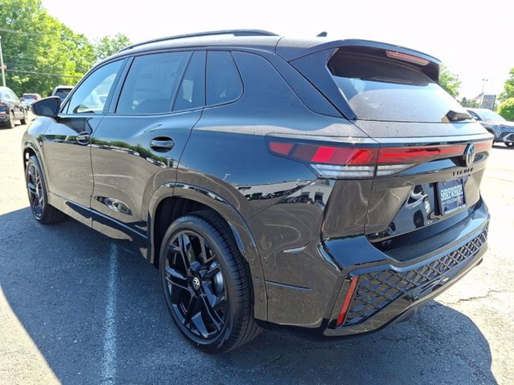 New 2026 Volkswagen Tiguan 2.0T SE R-Line Black SUV