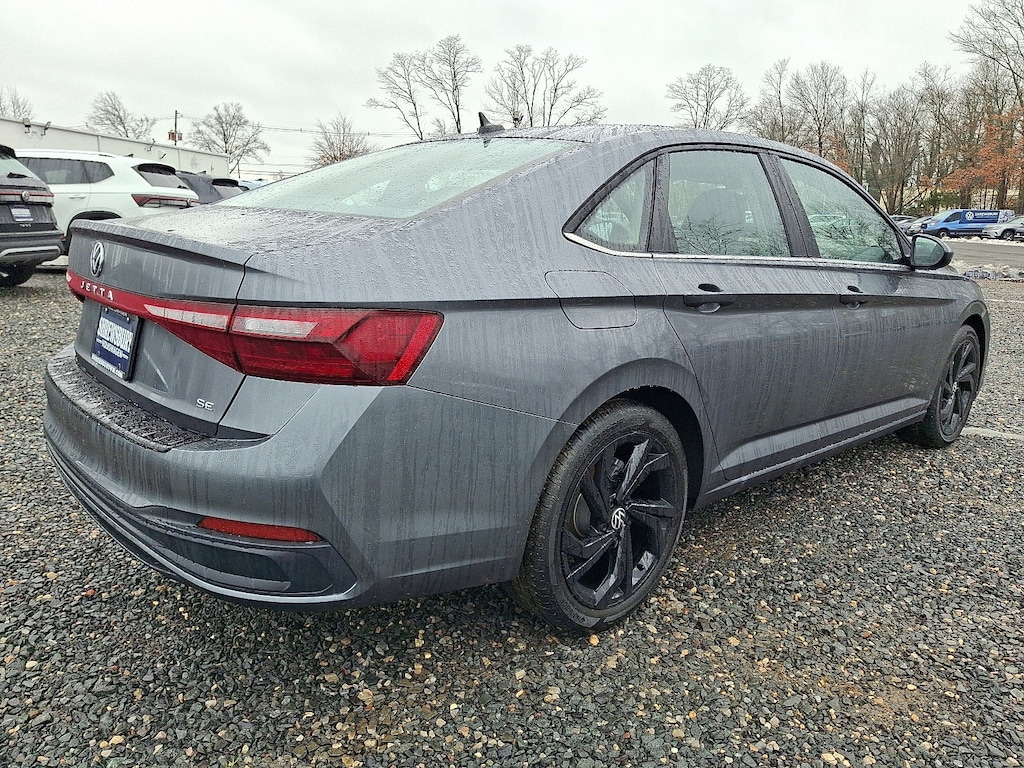 New 2026 Volkswagen Jetta 1.5T SE Sedan