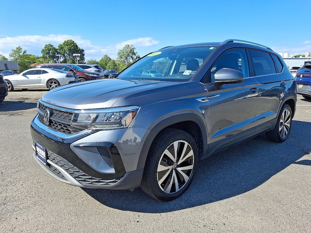 Used 2023 Volkswagen Taos 1.5T SE SUV