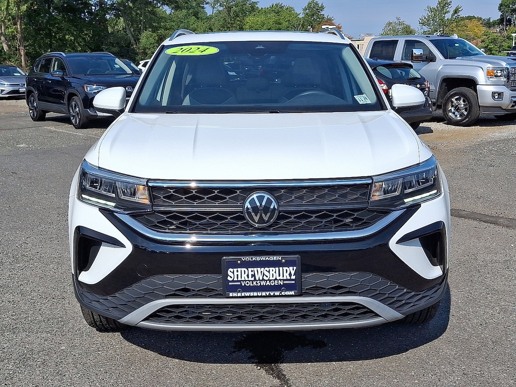 Used 2024 Volkswagen Taos 1.5T SE SUV