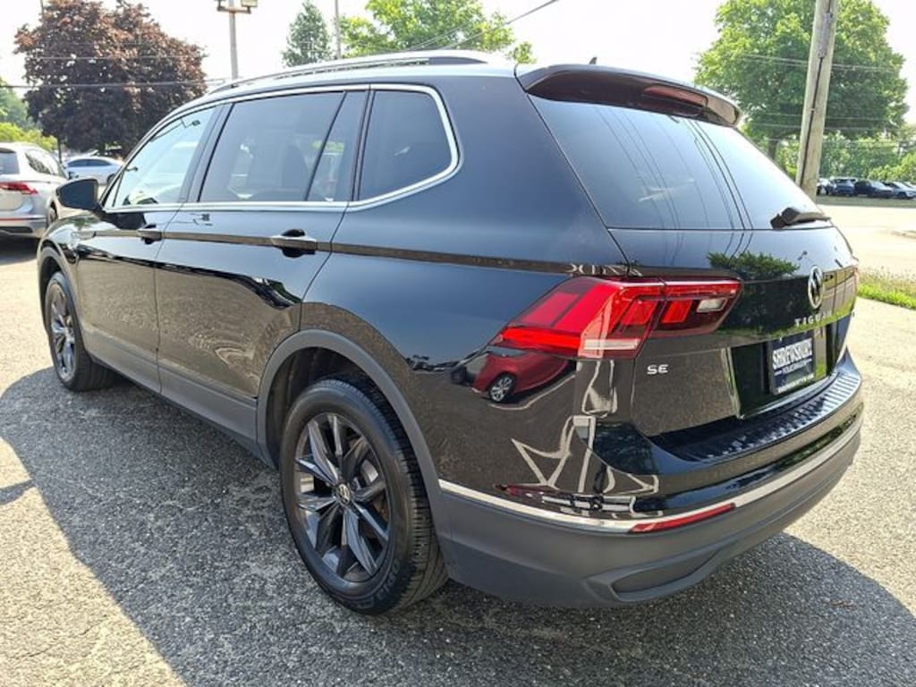 Used 2024 Volkswagen Tiguan 2.0T SE SUV