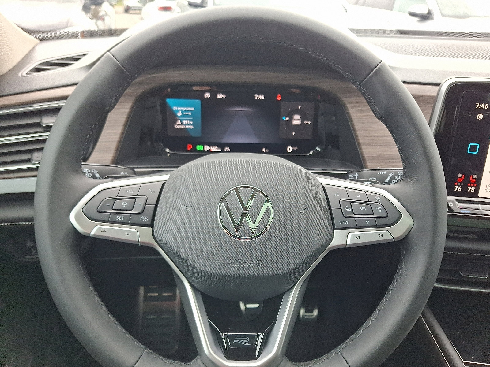 2026 Volkswagen Atlas SEL Premium R-Line - Photo 10