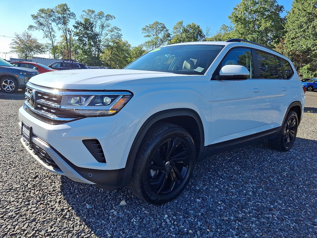 Used 2022 Volkswagen Atlas 3.6L V6 SE w/Technology SUV