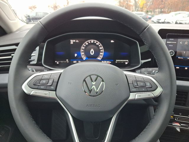 2026 Volkswagen Jetta SE - Photo 10