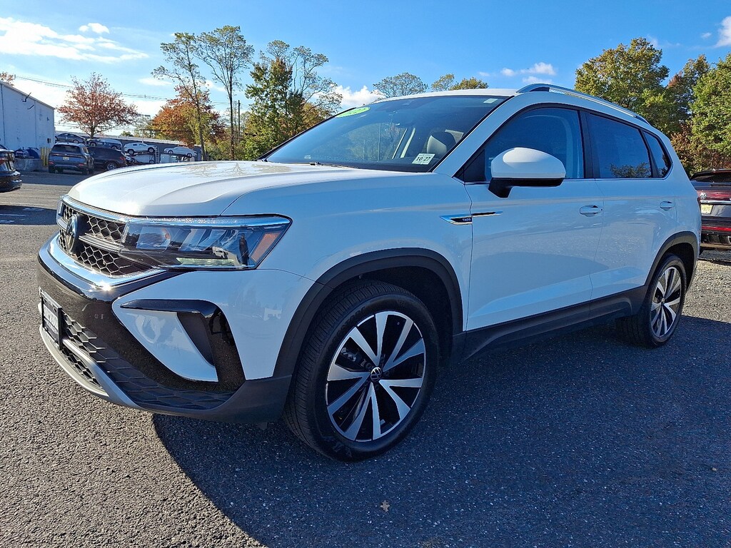 Used 2022 Volkswagen Taos 1.5T SE 4MOTION SUV