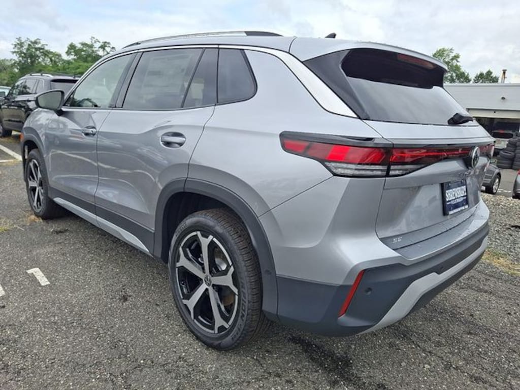 New 2026 Volkswagen Tiguan SE SUV