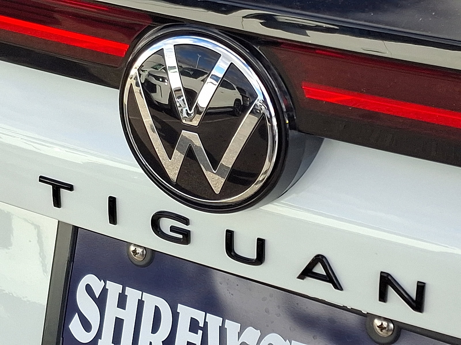 2026 Volkswagen Tiguan SE R-LINE BLACK - Photo 12
