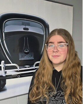 Staff member Chloe Cannistraci from 51ff665b1b14