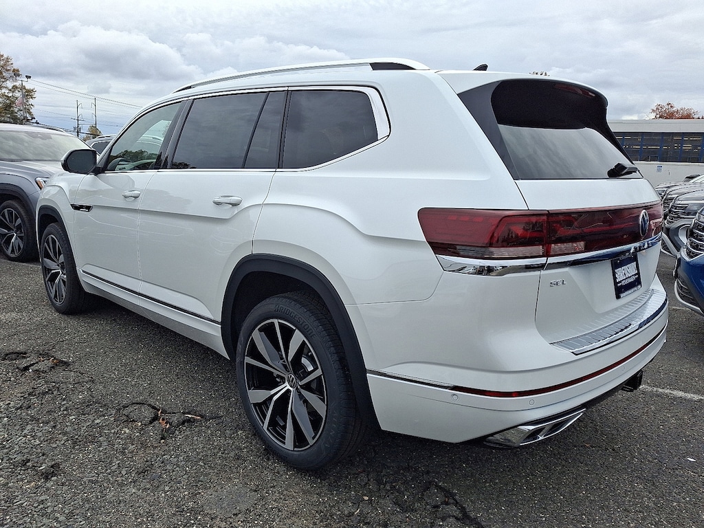 New 2026 Volkswagen Atlas 2.0T SEL Premium R-Line SUV