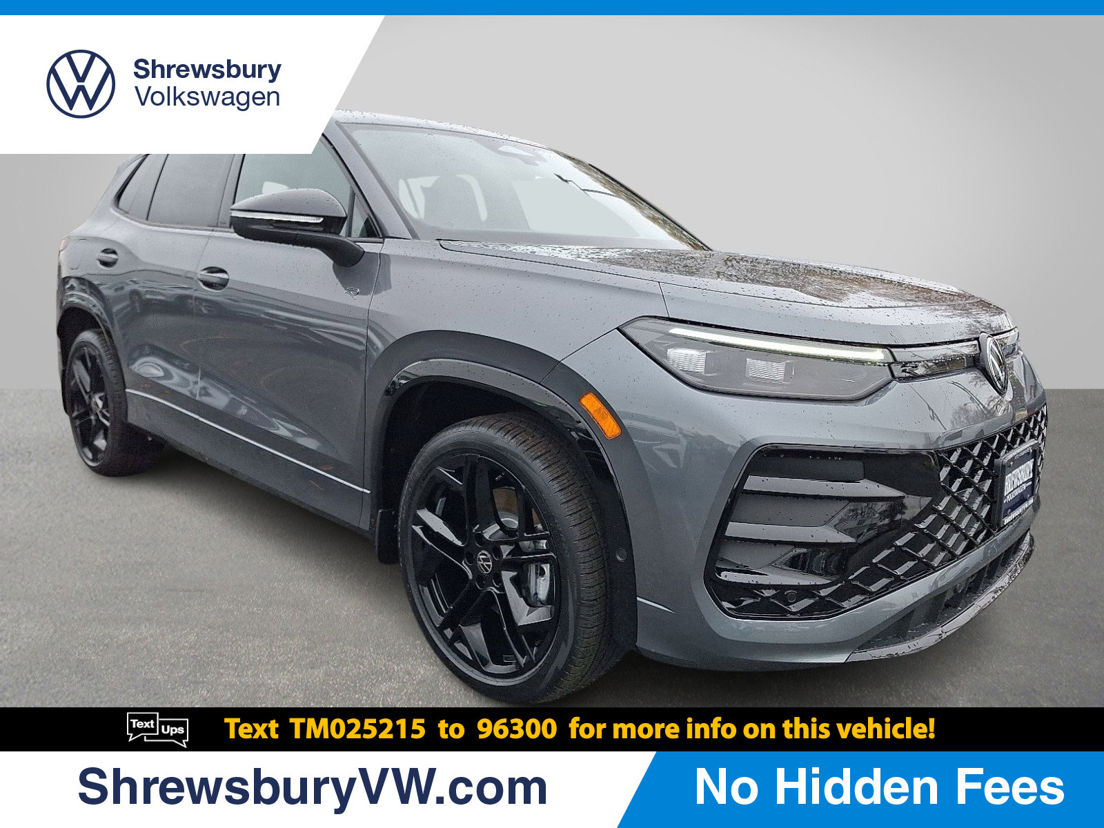 2026 Volkswagen Tiguan SE R-LINE BLACK's photo