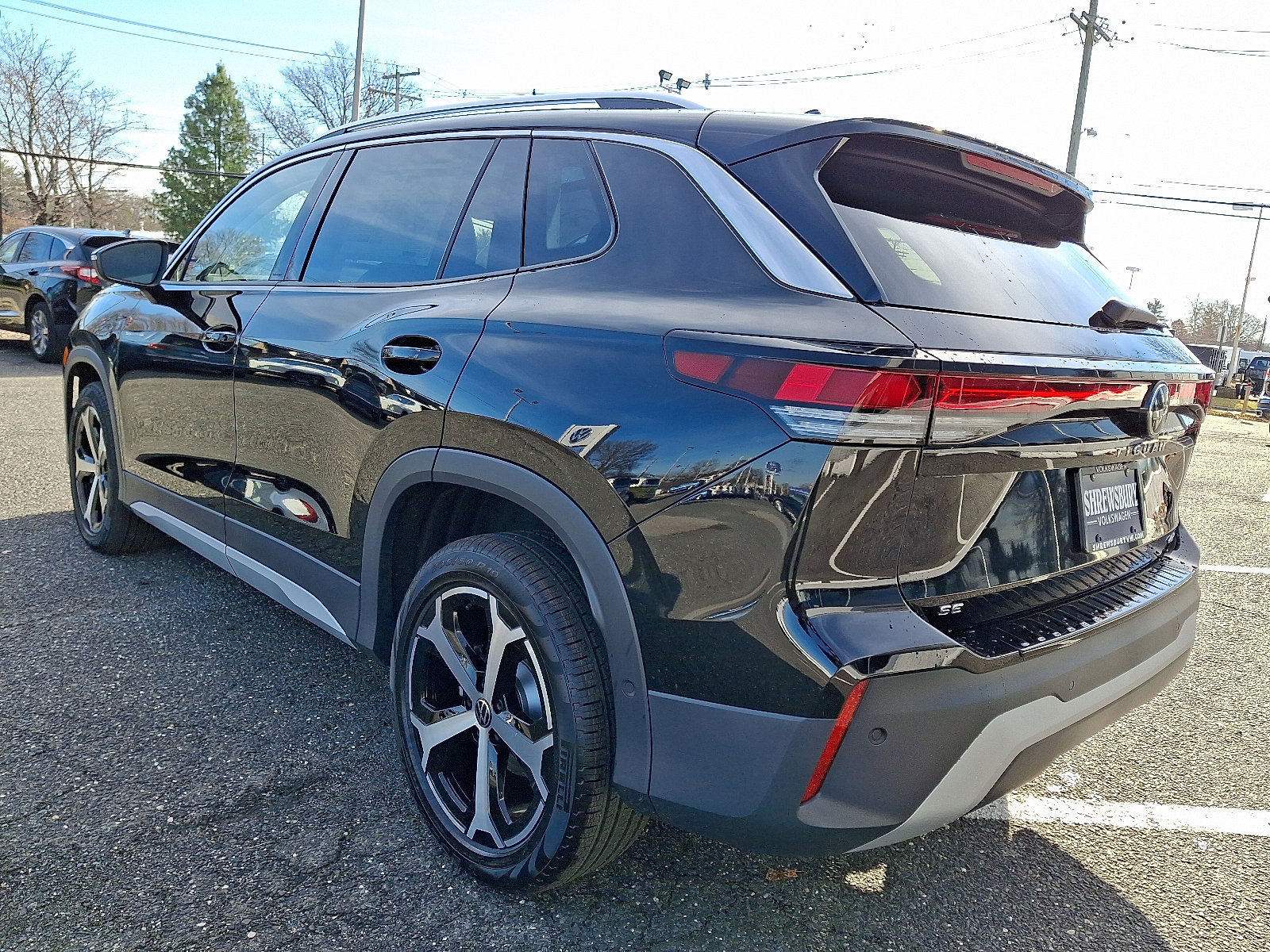 2026 Volkswagen Tiguan SE photo 3