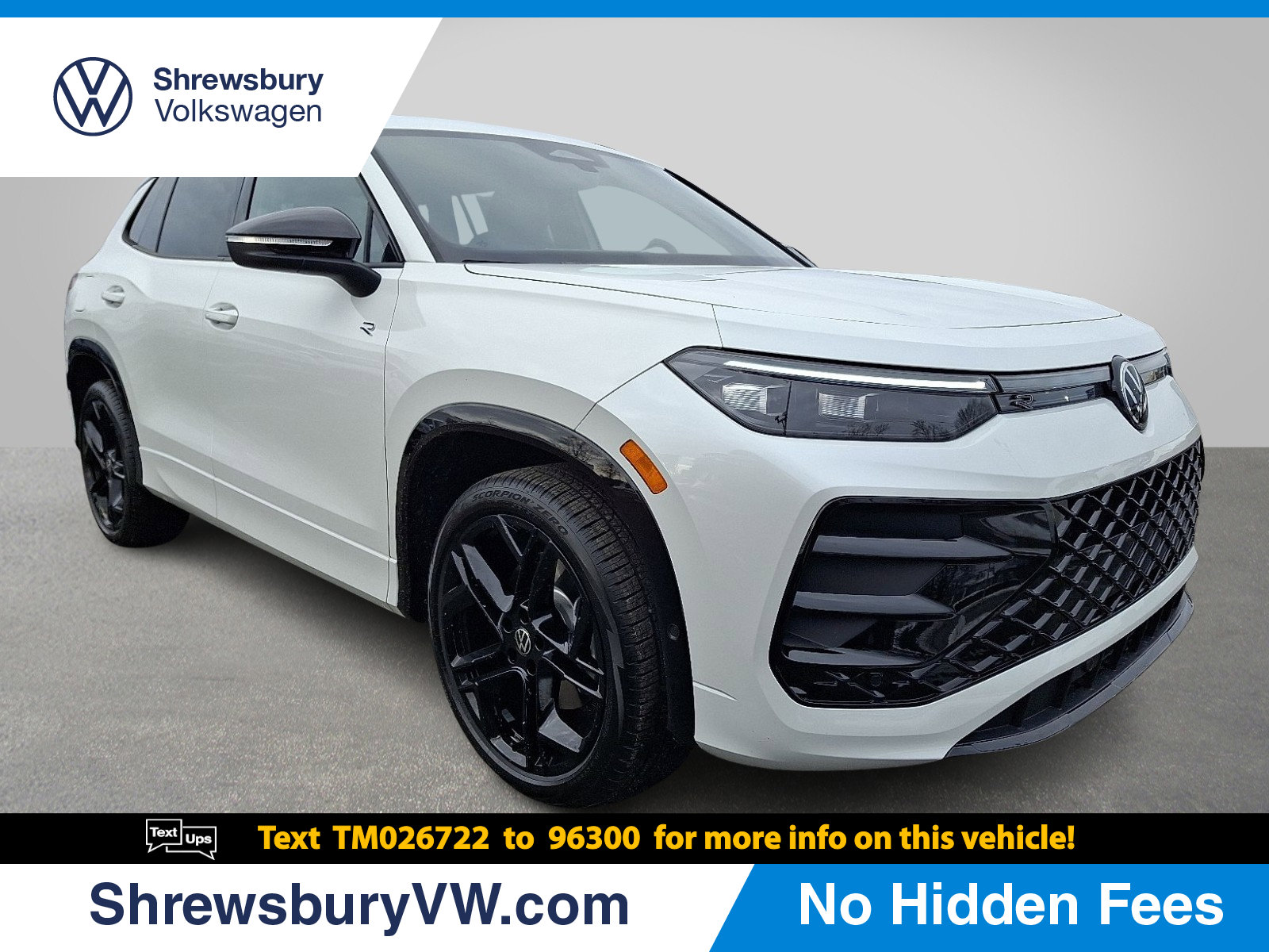 2026 Volkswagen Tiguan SE R-LINE BLACK's photo