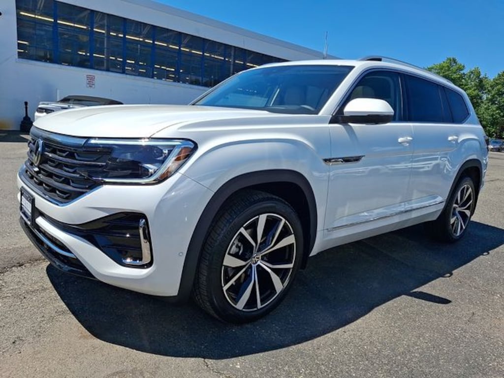 New 2026 Volkswagen Atlas 2.0T SEL Premium R-Line SUV