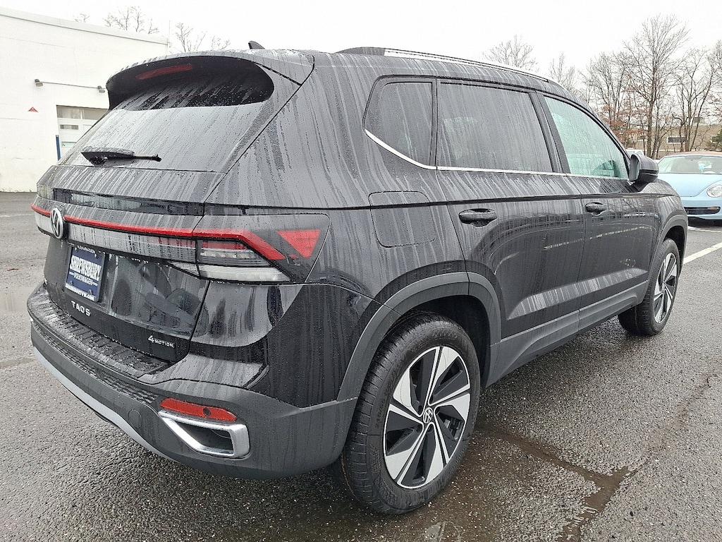 New 2026 Volkswagen Taos 1.5T SE SUV