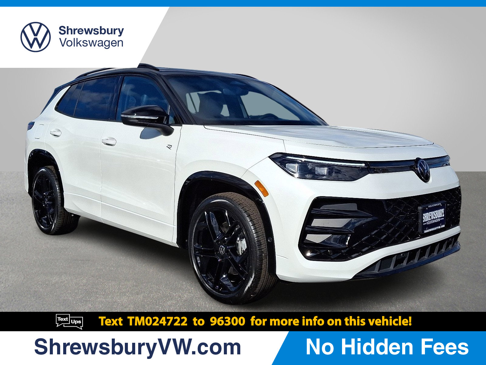 2026 Volkswagen Tiguan SE R-LINE BLACK's photo