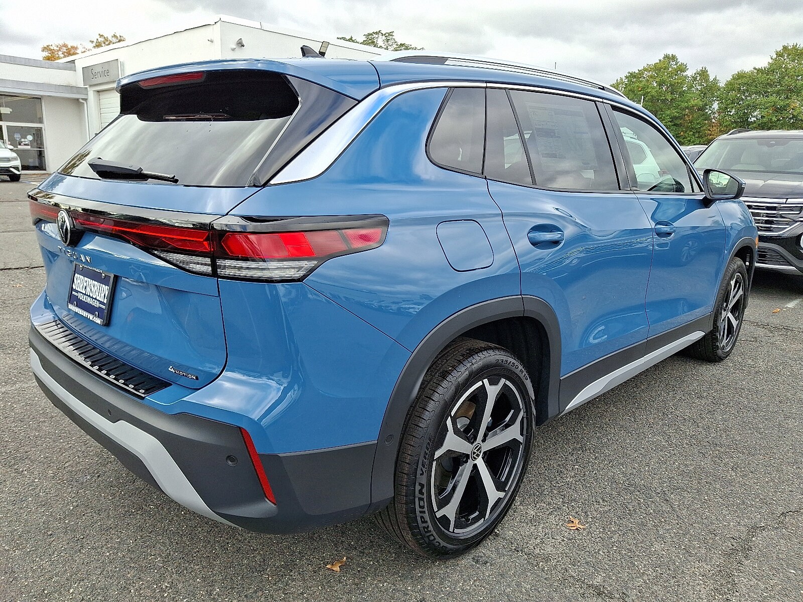 2026 Volkswagen Tiguan SE photo 4