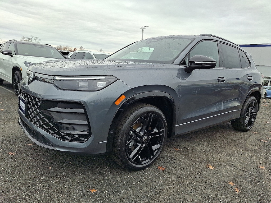 New 2026 Volkswagen Tiguan 2.0T SE R-Line Black SUV