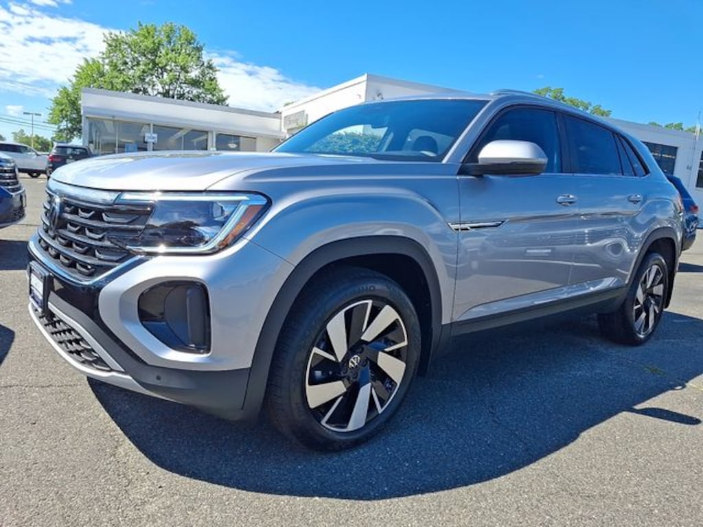 New 2026 Volkswagen Atlas Cross Sport 2.0T SE w/Technology SUV