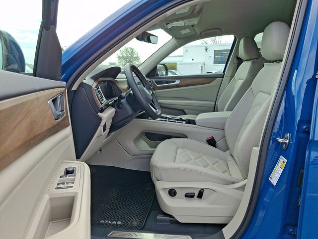 2026 Volkswagen Atlas SE w/Tech - Photo 6