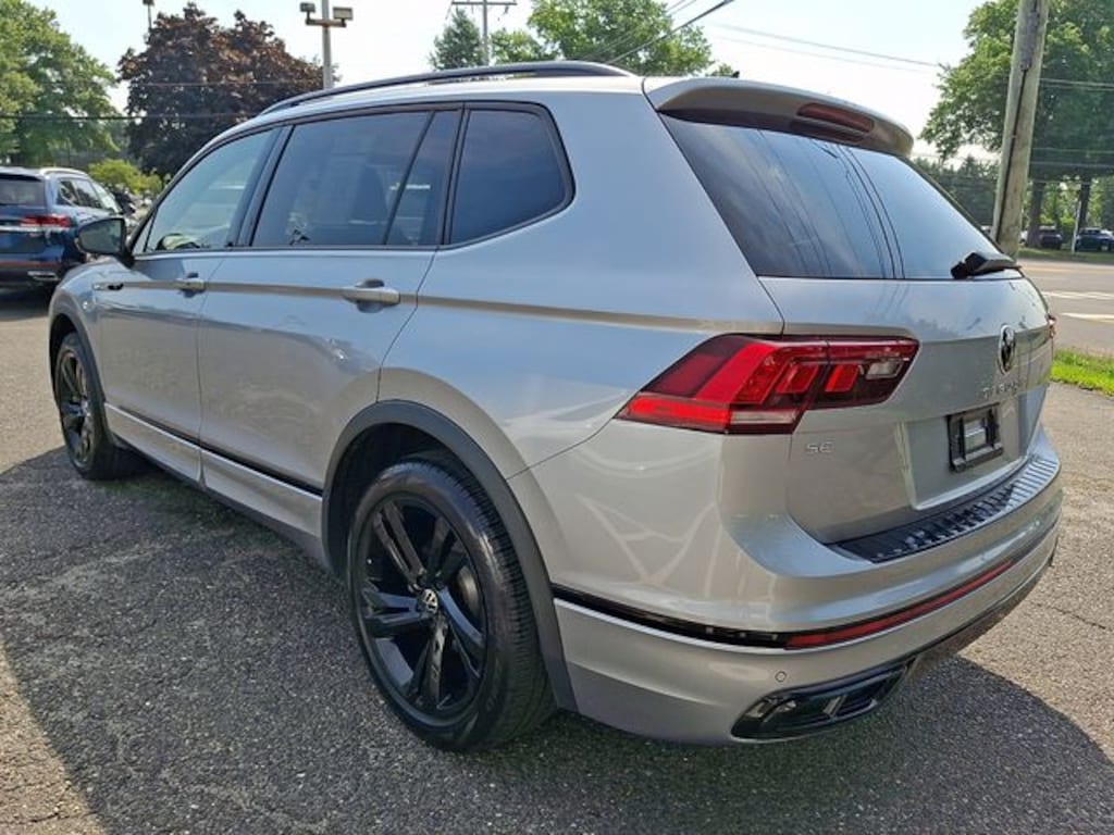 Used 2023 Volkswagen Tiguan 2.0T SE R-Line Black SUV