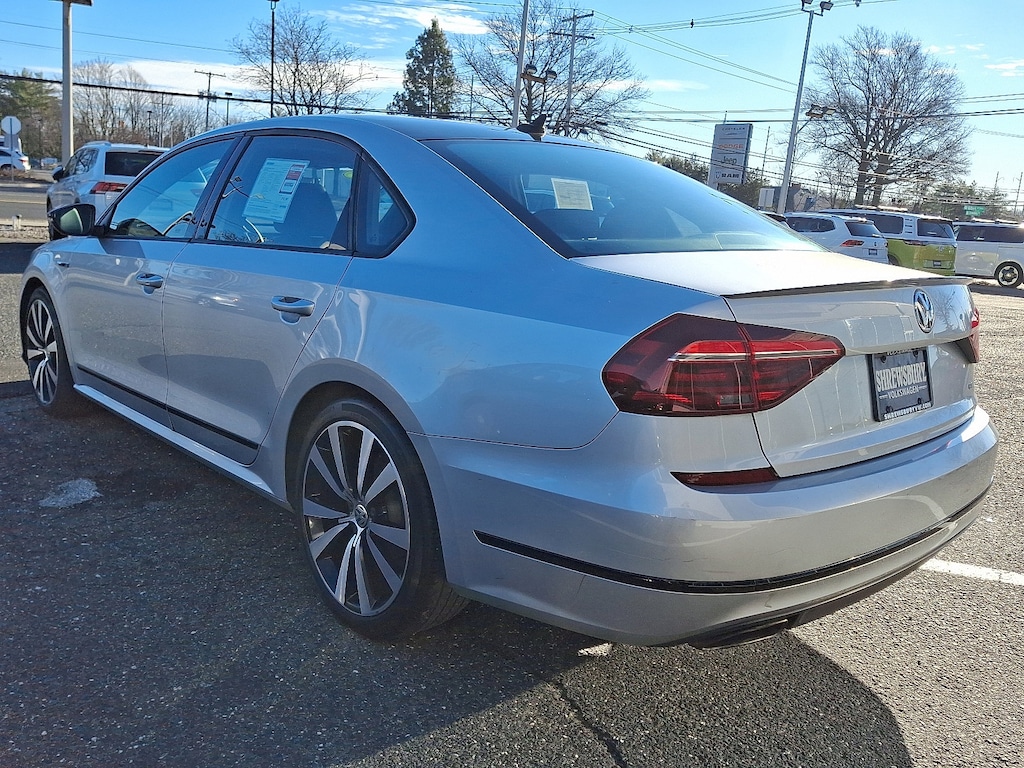 Used 2018 Volkswagen Passat 3.6L V6 GT Sedan