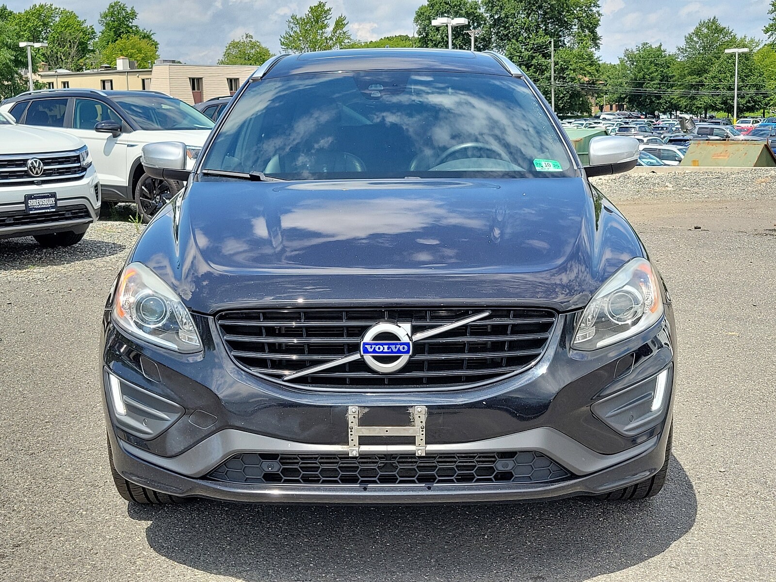 Used 2016 Volvo XC60 T6 R-Design with VIN YV449MRP6G2901660 for sale in Tinton Falls, NJ