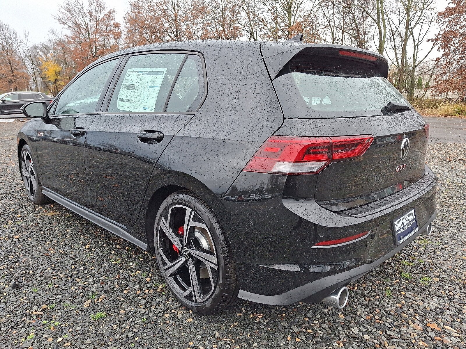 2025 Volkswagen Golf GTI SE photo 3