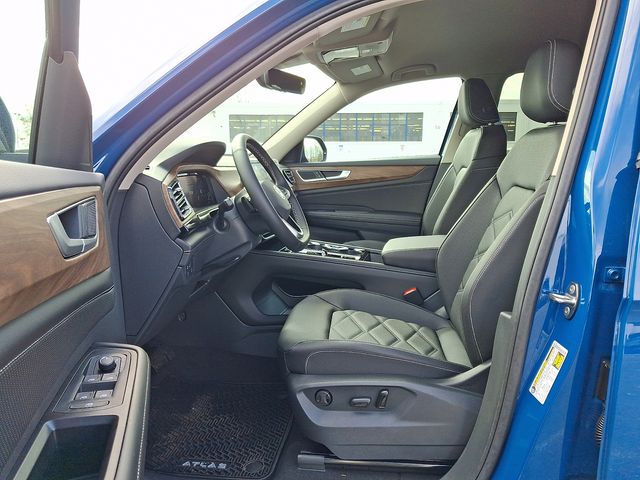 2026 Volkswagen Atlas SE w/Tech - Photo 6