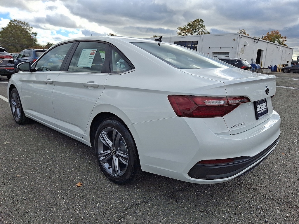 Used 2023 Volkswagen Jetta 1.5T SE Sedan