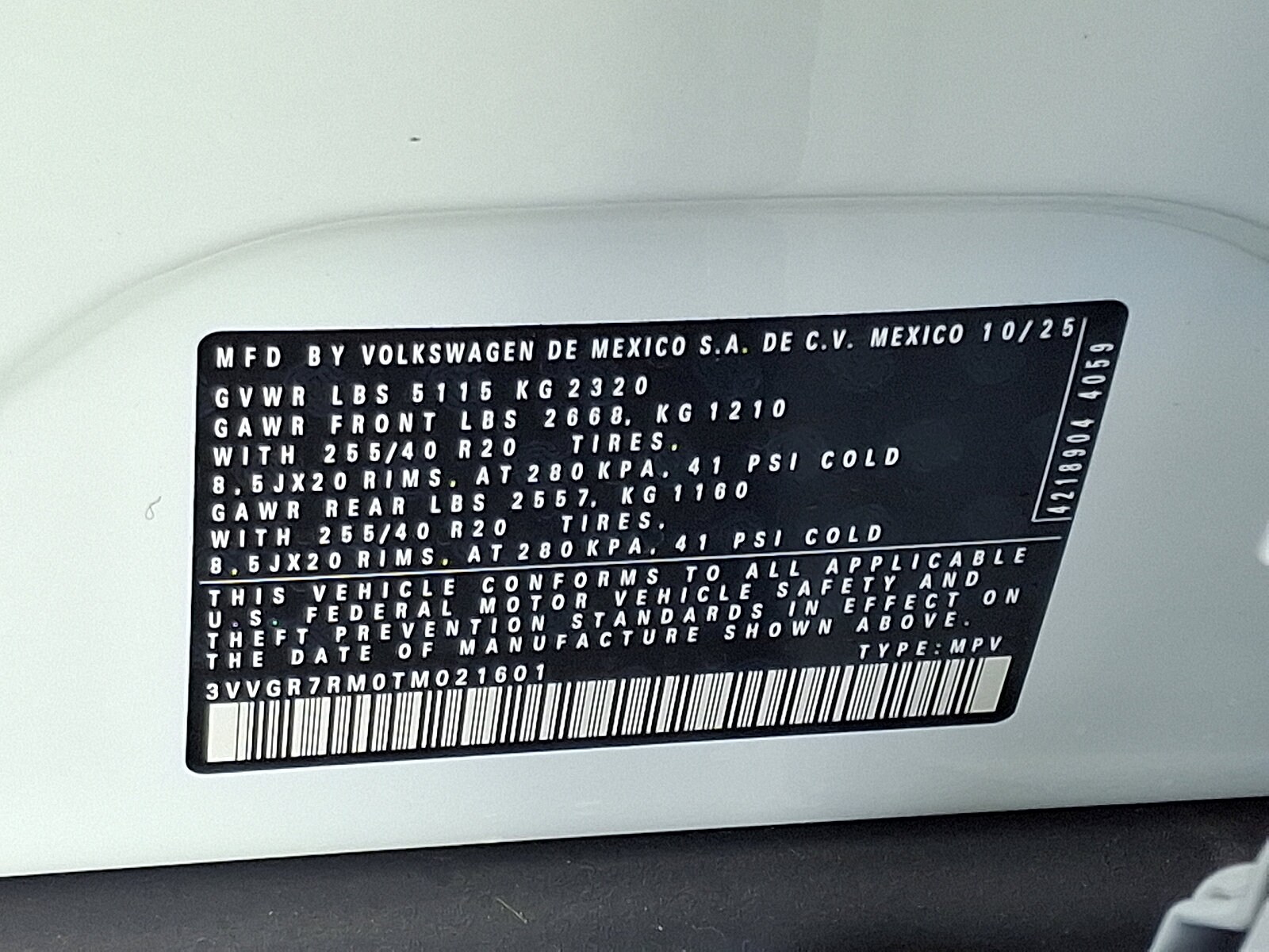 2026 Volkswagen Tiguan SE R-LINE BLACK - Photo 11